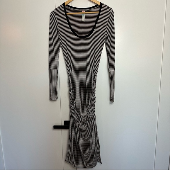Free People Beach long sleeve striped scoop neck ruched midi dress XS Xtra Small - Picture 1 of 7